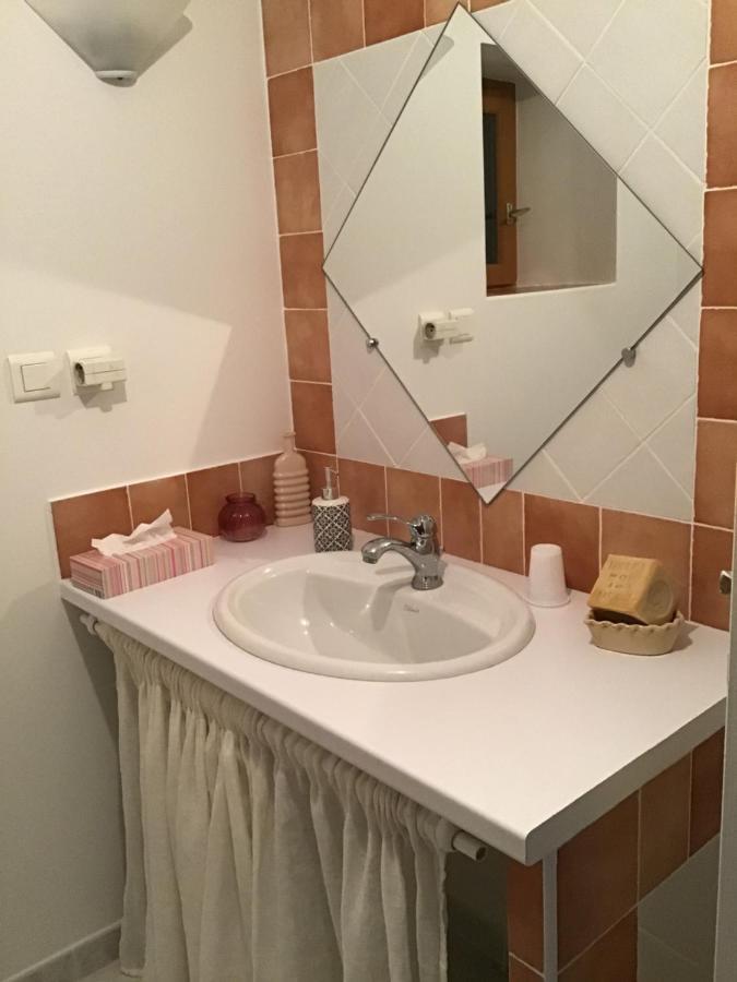 Bed and Breakfast Reve D'Emma Plan-dʼOrgon Esterno foto