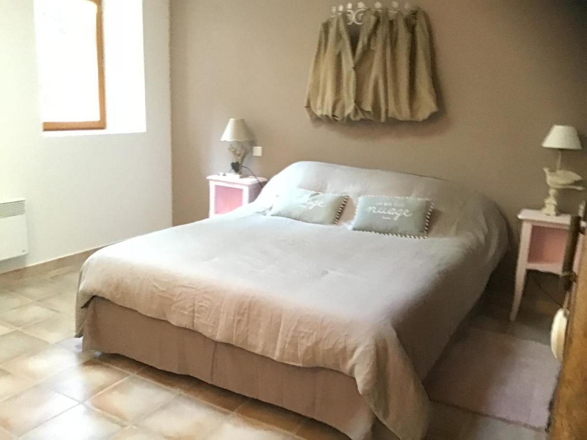 Bed and Breakfast Reve D'Emma Plan-dʼOrgon Esterno foto