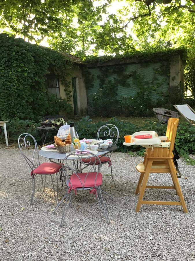 Bed and Breakfast Reve D'Emma Plan-dʼOrgon Esterno foto
