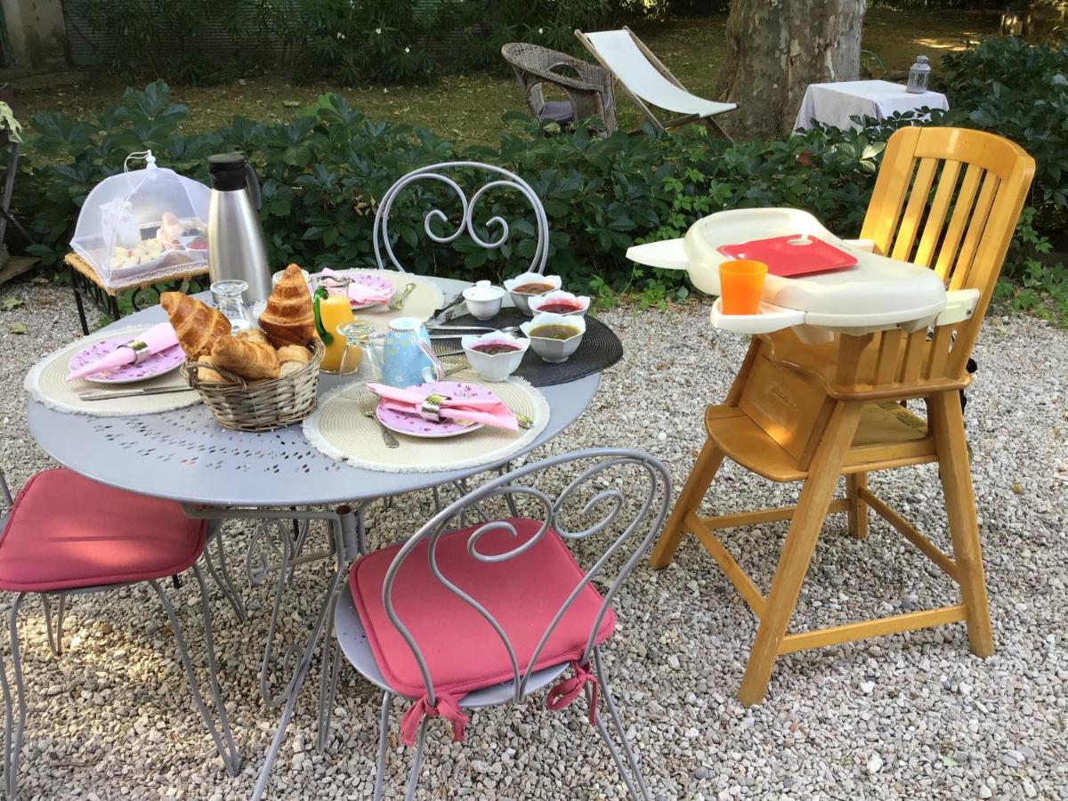 Bed and Breakfast Reve D'Emma Plan-dʼOrgon Esterno foto